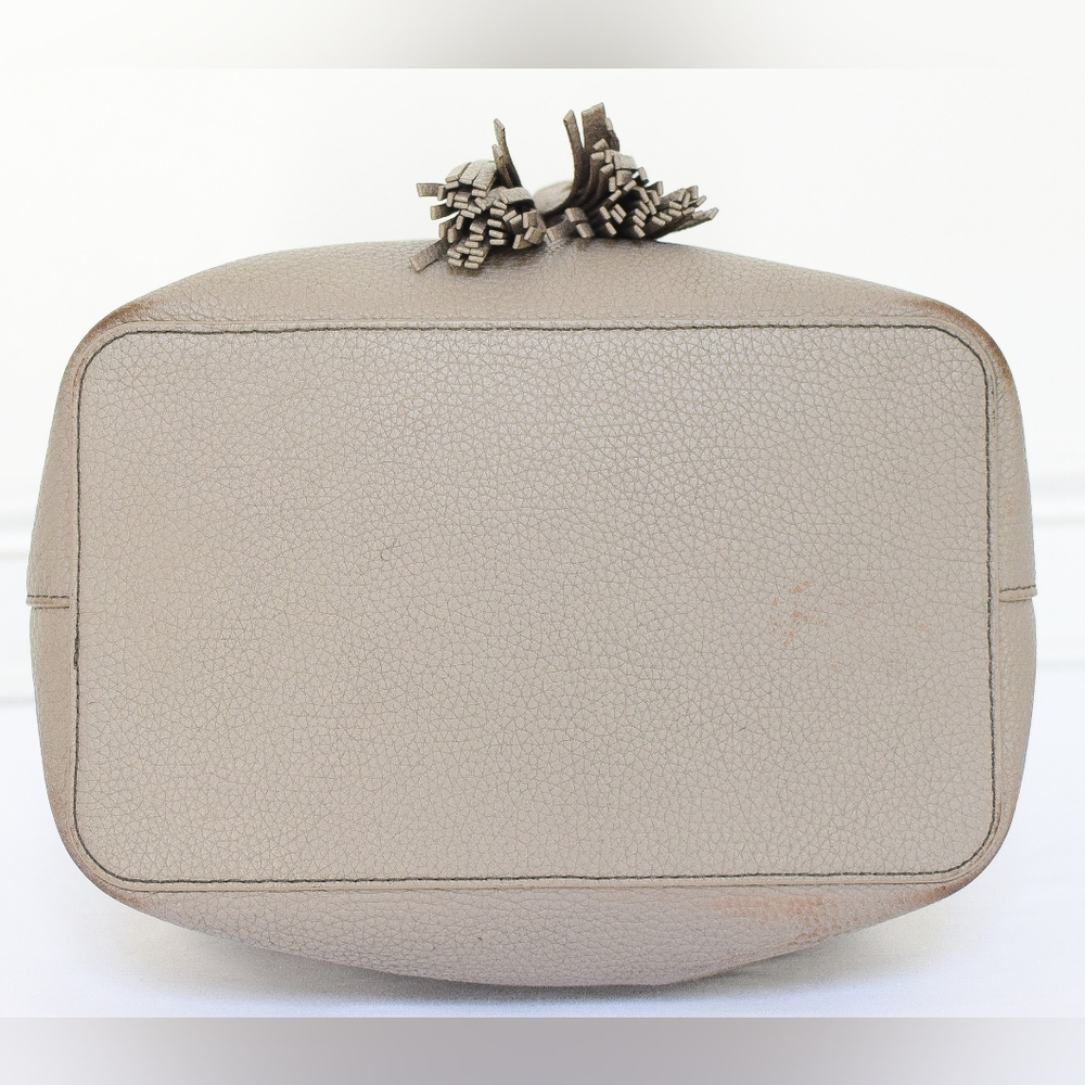 Tory Burch Pebbled Leather Drawstring Bucket Bag in Taupe - Picture 6 of 16